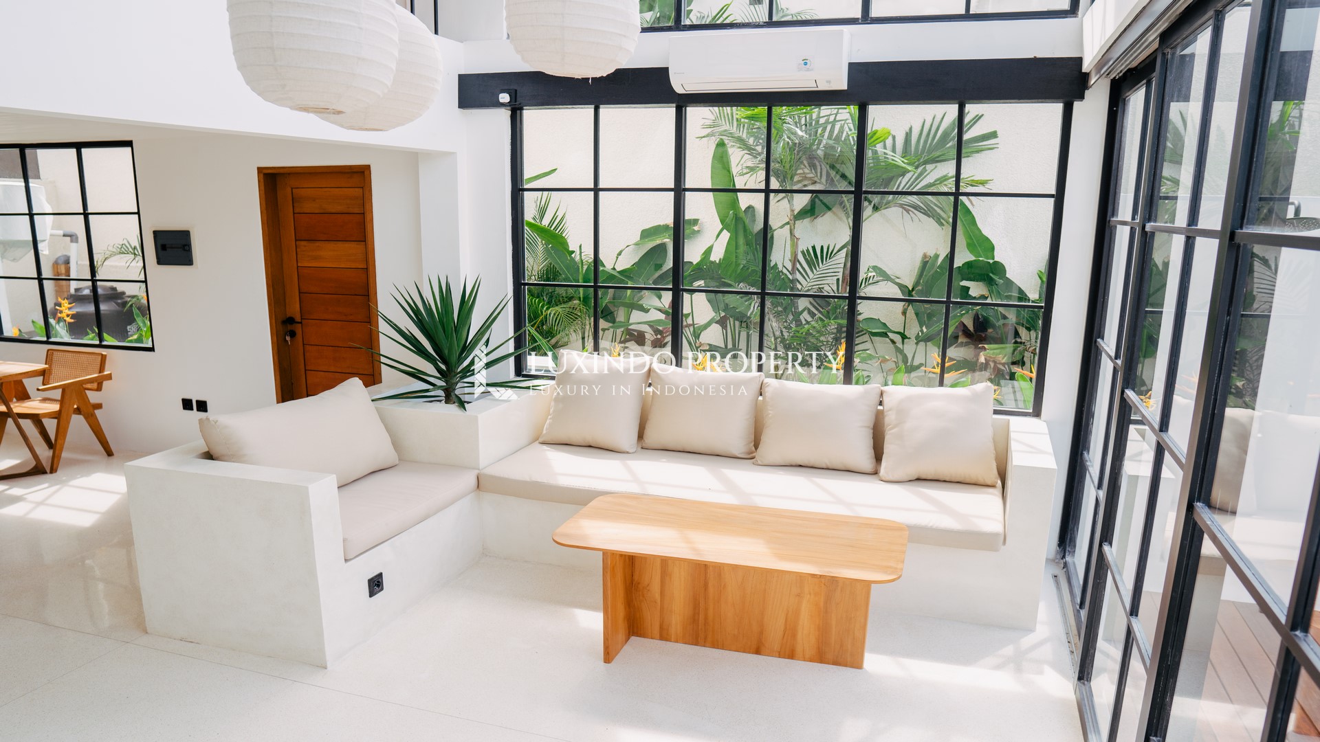 BALANGAN - A MODERN ONE-BEDROOM VILLA BATHED IN NATURAL LIGHT FOR RENT (RV411)